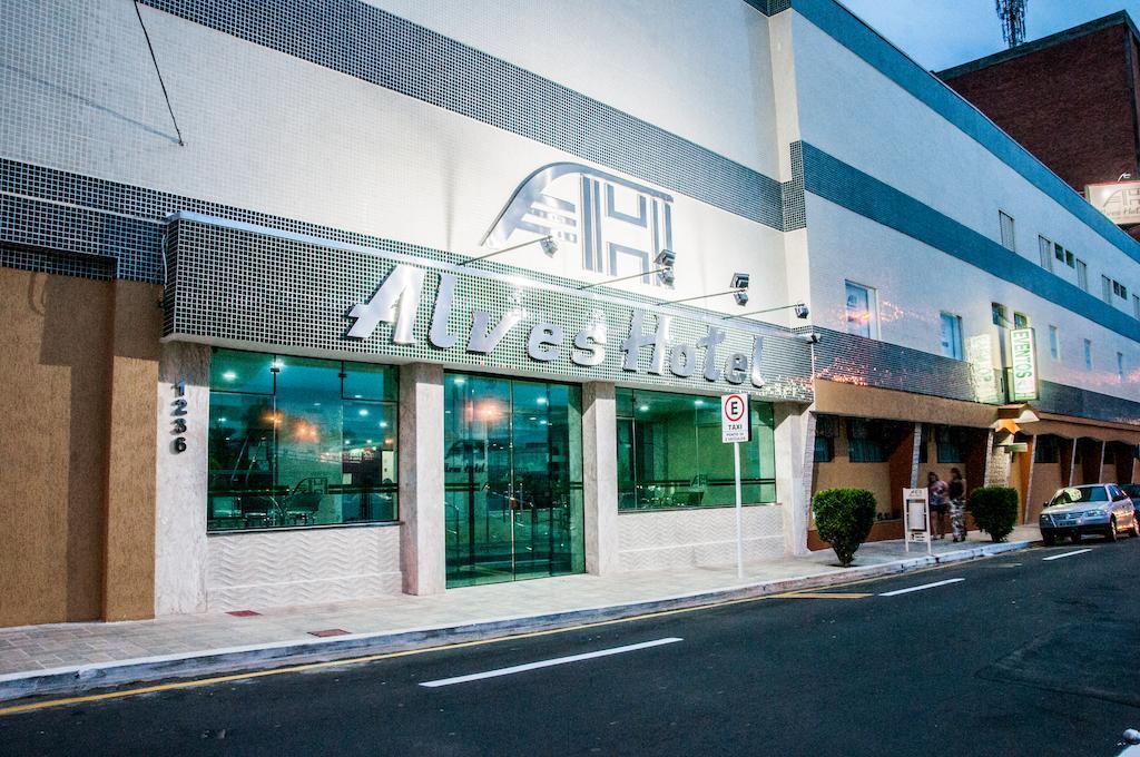 Alves Hotel Marília エクステリア 写真