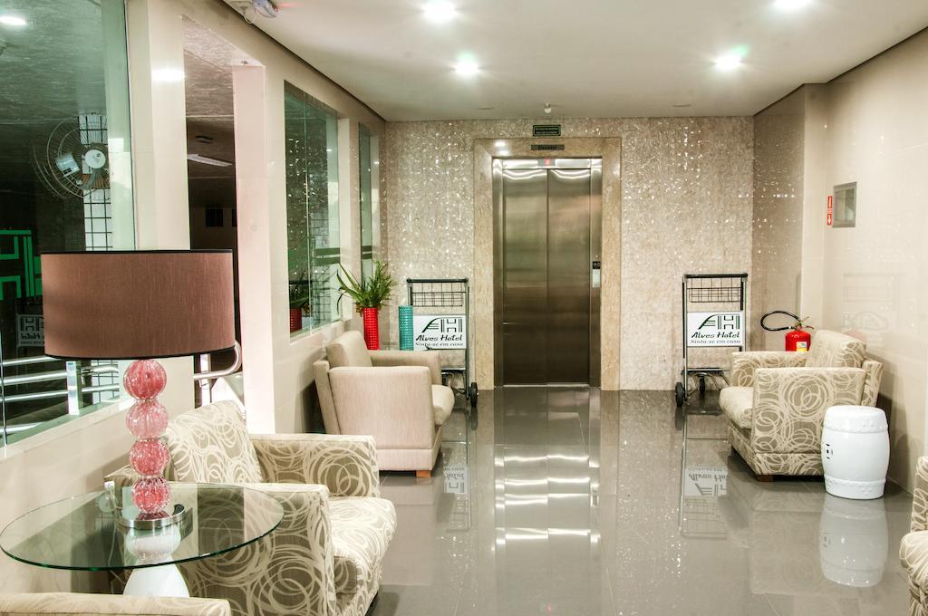Alves Hotel Marília エクステリア 写真